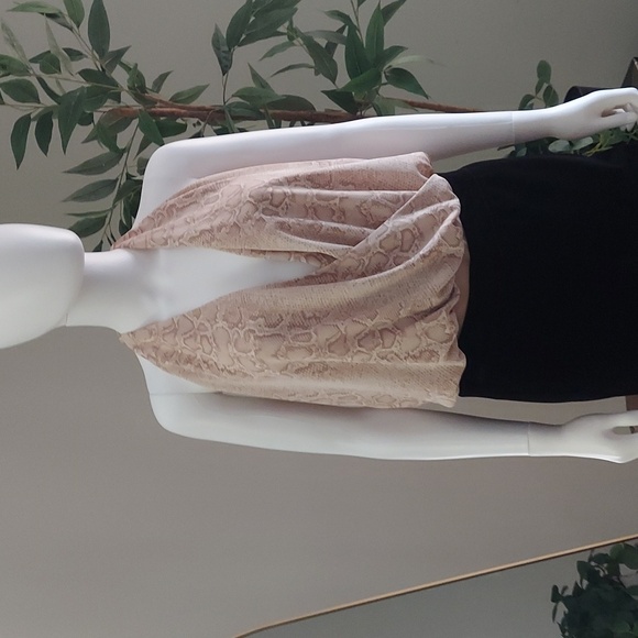 BCBG MaxAzria faux wrap Bare Pink Python Bodysuit - Picture 3 of 8